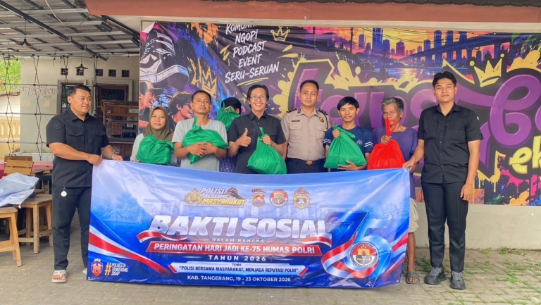 HUT ke-75 Humas Polri, Polresta Tangerang Bagikan 60 Paket Sembako