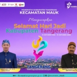 Poster ucapan HUT ke-394 Kabupaten Tangerang dari Kecamatan Mauk yang menampilkan Camat Angga Yulyantono dan Sekcam Mahfud Kuzaeni.