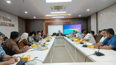 Rapat Dengar Pendapat Komisi I DPRD Kota Tangerang membahas sengketa tanah wakaf Makam Galeong di Karawaci.