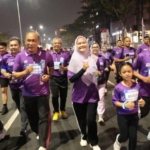 Bupati Tangerang Moch. Maesyal Rasyid bersama peserta Gemilang Korpri Night Run di kawasan Gading Serpong.